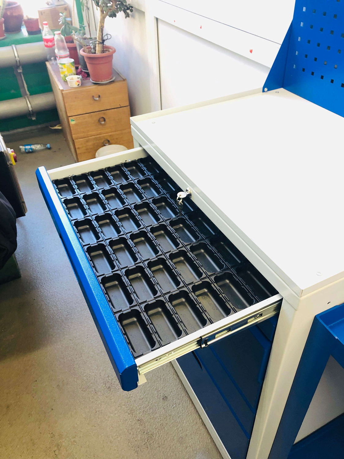 ER-00022566 Тумба инструментальная ERGO XM 07 900x700x550 мм