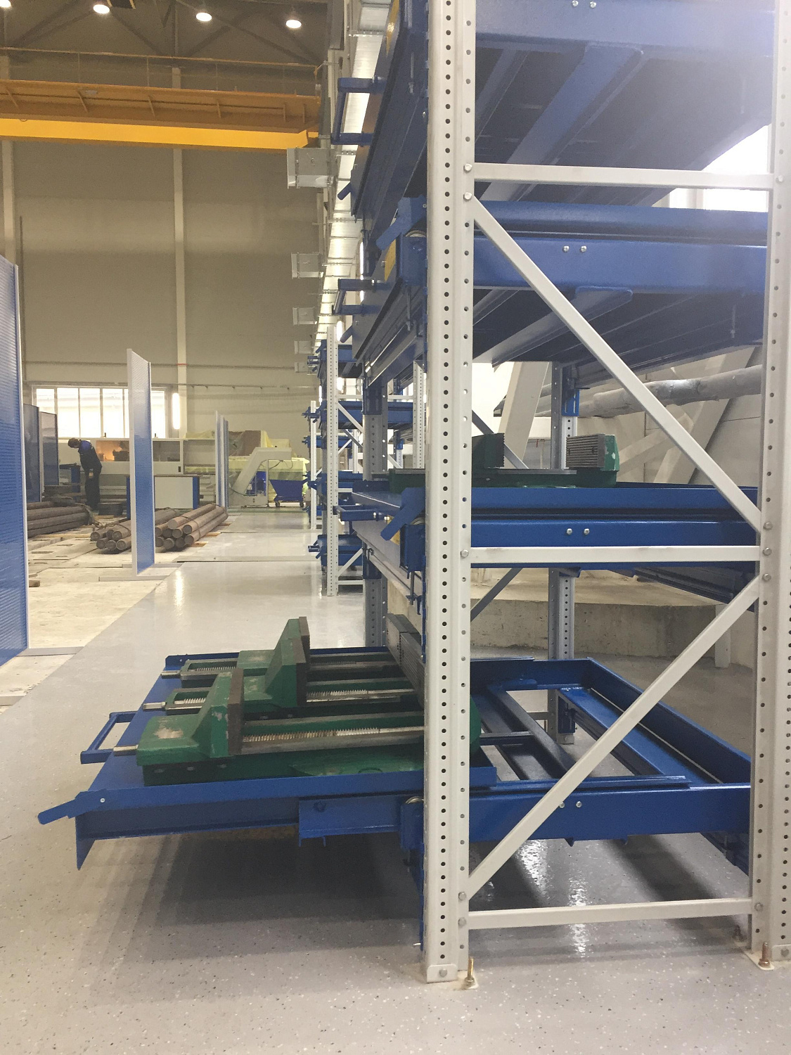 ER-00031113 Стеллаж с выкатными платформами S-HEAVY 1000/900 (4 яруса хранения)